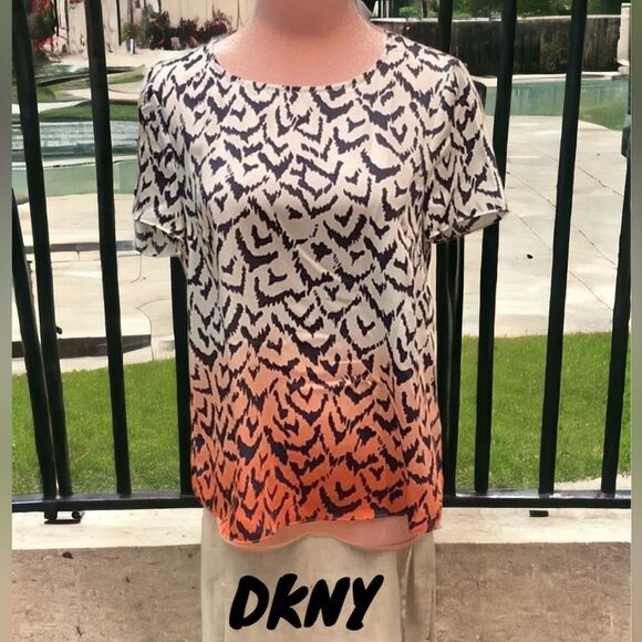 DKNY SMALL WOMENS SHIRT BLOUSE SHORT SLEEVES - Picture 1 of 7